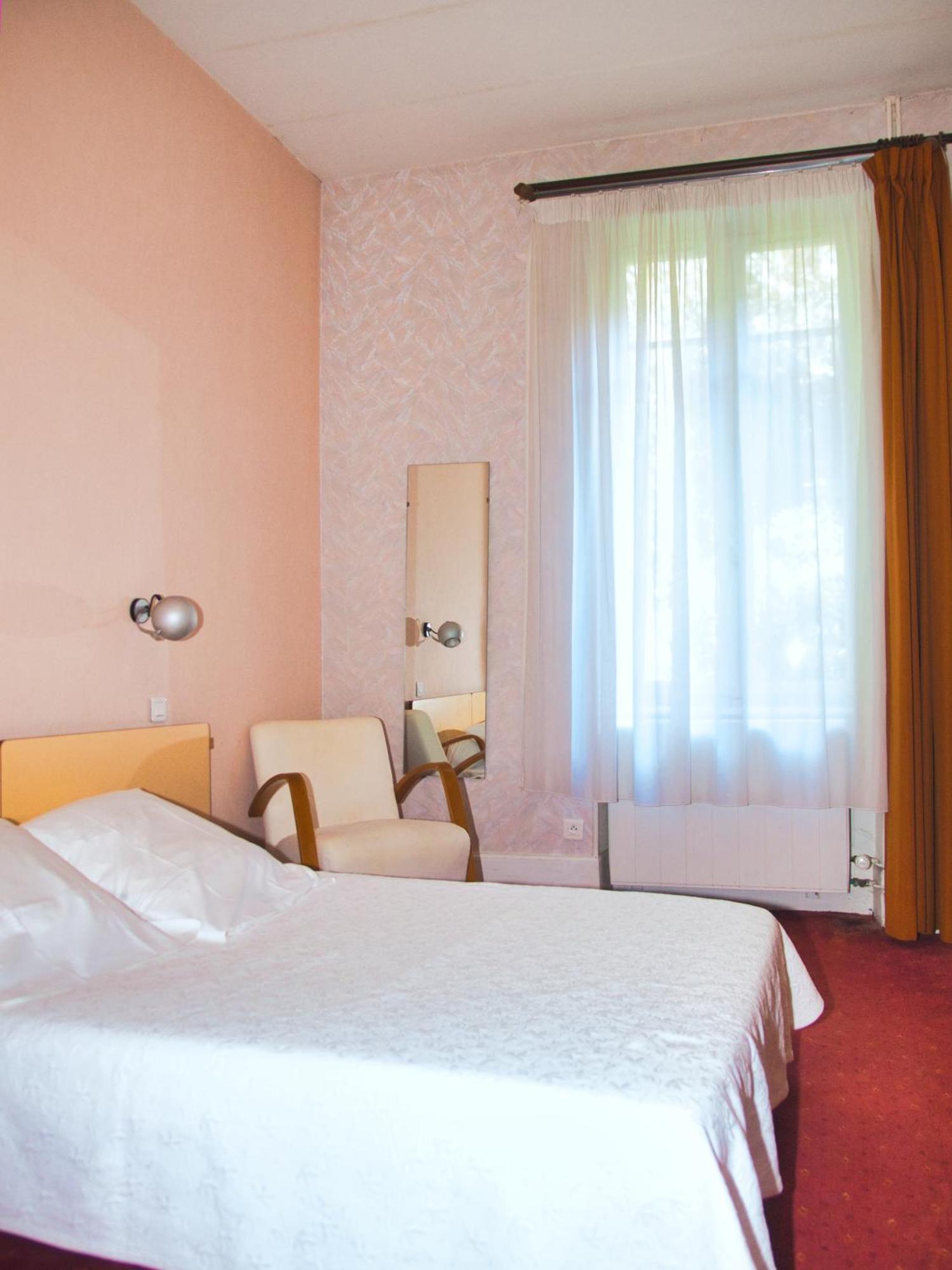 Hôtel de Paris Châtel-Guyon Habitación foto